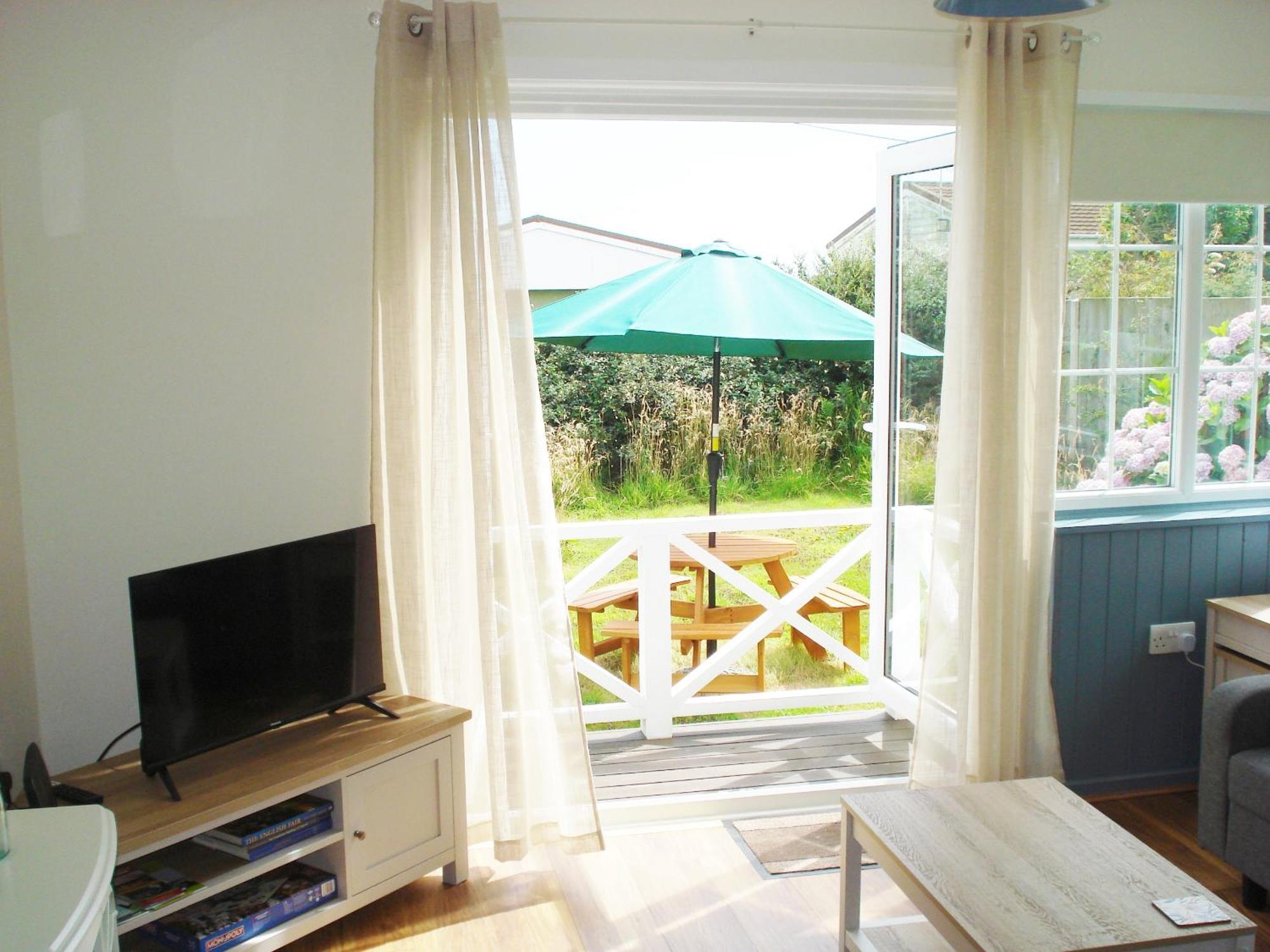Hydaway Villa Bacton  Exterior photo